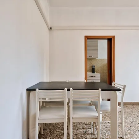 Cozy In With Free Parking Venedig