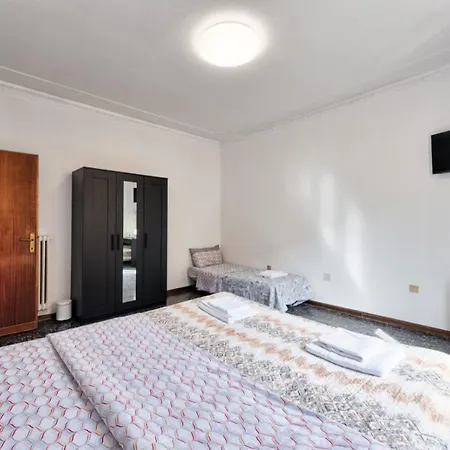 Pensjonat Cozy In With Free Parking