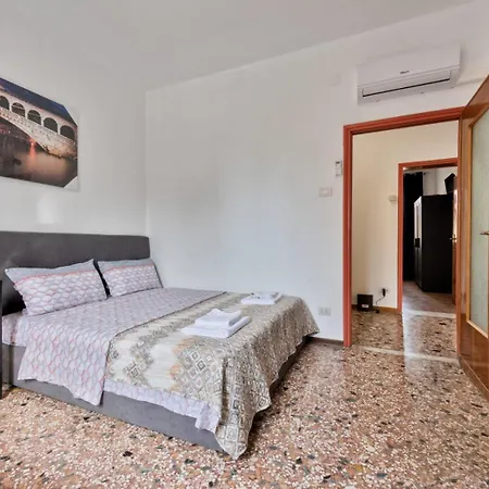 Cozy In With Free Parking 3*