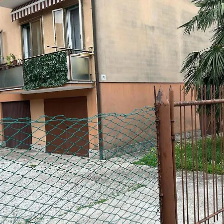 Cozy In With Free Parking 3*